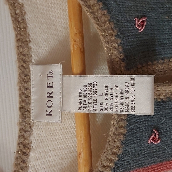 Vintage Koret Cardigan with Embroidery and Beading Detail Croch… - Picture 4 of 8